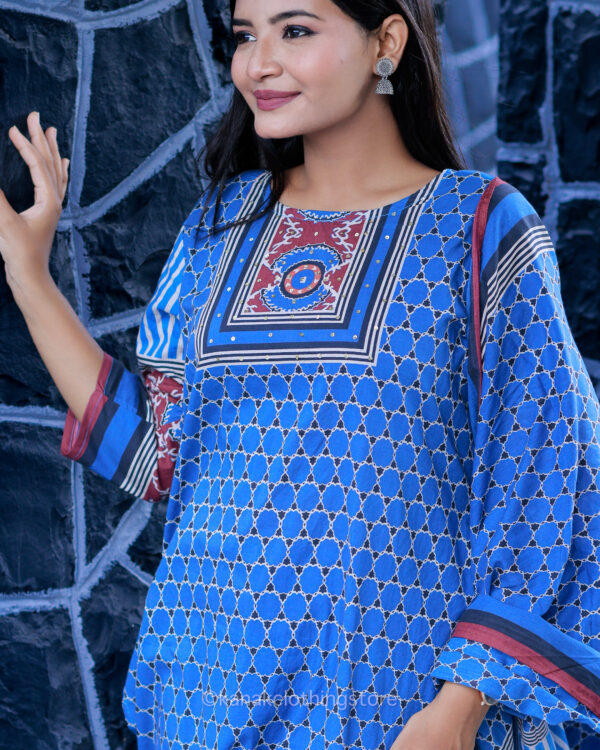 Blue Cotton Kurti Pant Dupatta Set - Regular Wear - Image 4