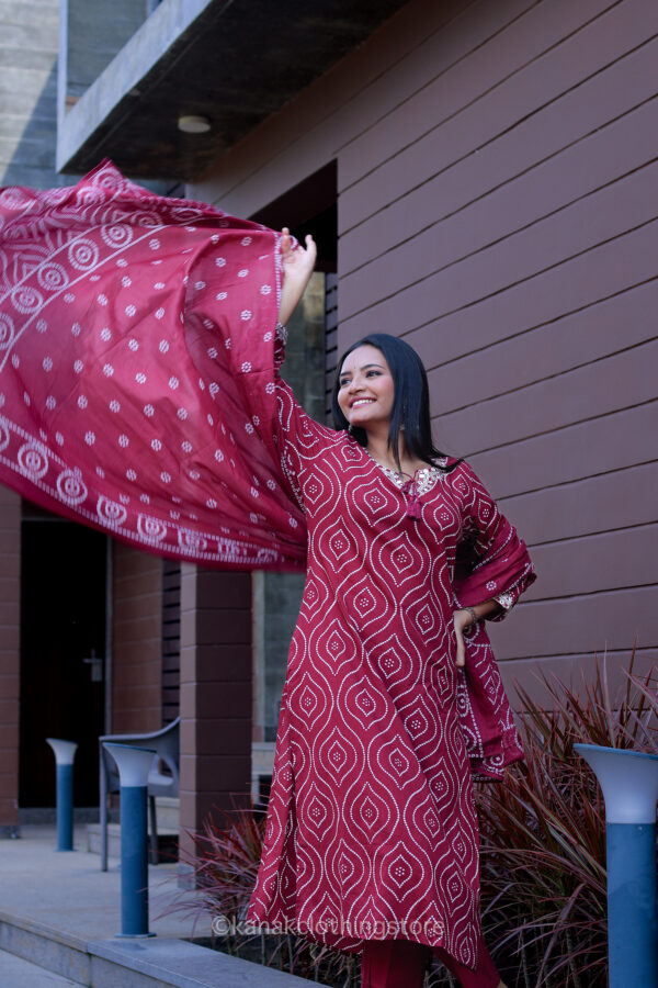 Maroon Cotton Kurti Pant Dupatta Set - Regular Fit | Ideal for Everyday Comfort - Image 3