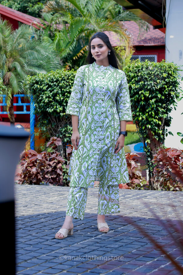 Parrot Green Cotton Plazo Set - Regular Fit for Daily Wear - Image 3